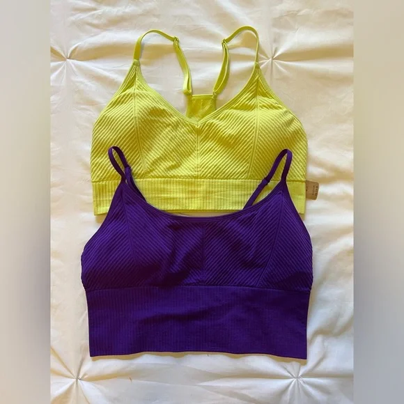 New w/ tags detached VS Pink Sports Bras sz M - Picture 1 of 8